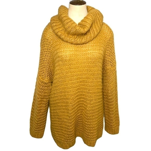 Made Italy Mustard Open Knit Sweater Mohair Blend Slouchy Turtle Neck Sz L/XL - Picture 1 of 10
